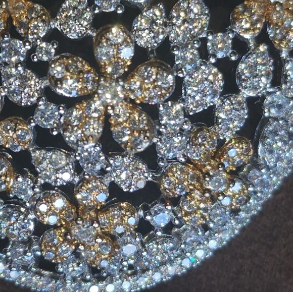 Raindrop diamond earrings - Picture 4 of 4